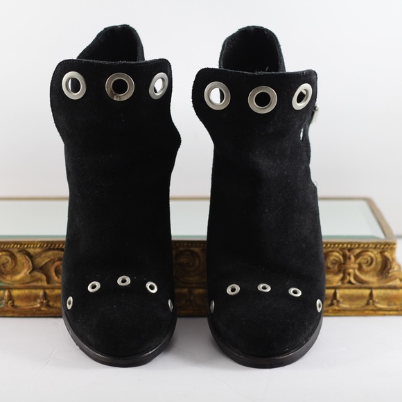 l'intervalle, Beautiful, Black, Suede Booties w/silver grommets - Made in Spain - Picture 5 of 16
